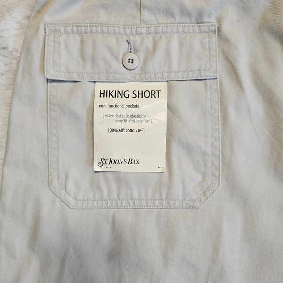 NWOT St. John's Bay Mens Belted Khaki Shorts Size 38 Beige Cotton Pocket Tag - Picture 4 of 11